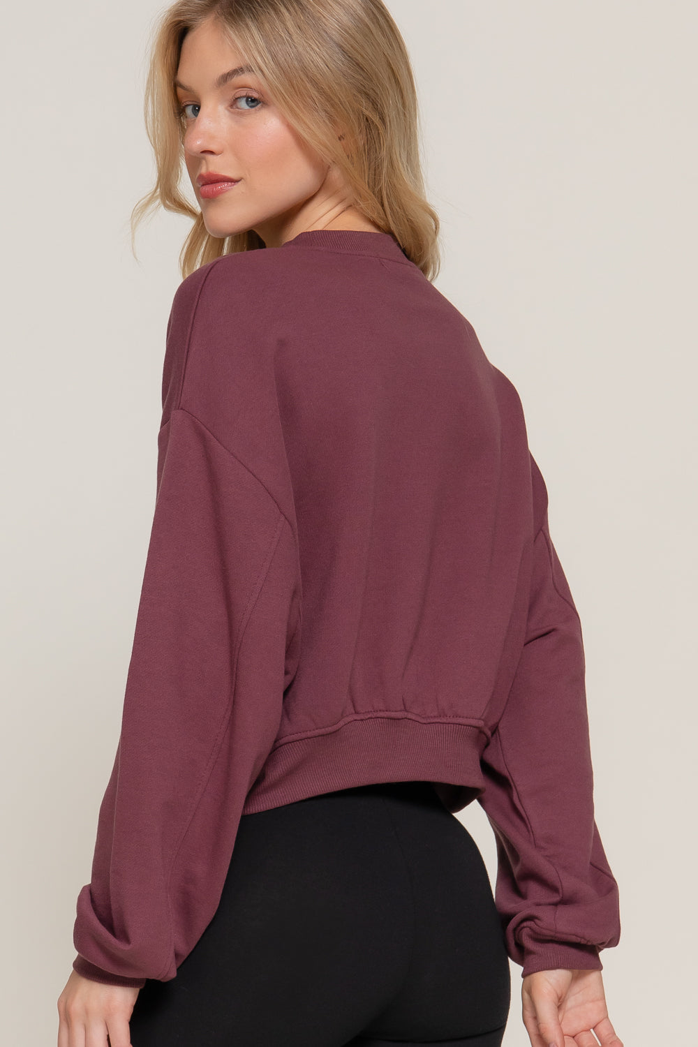 Crew Neck Cropped Sweatshirt