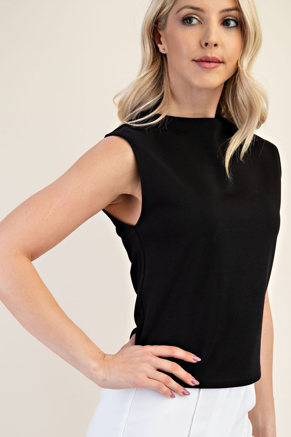 Sleeveless Shell Top