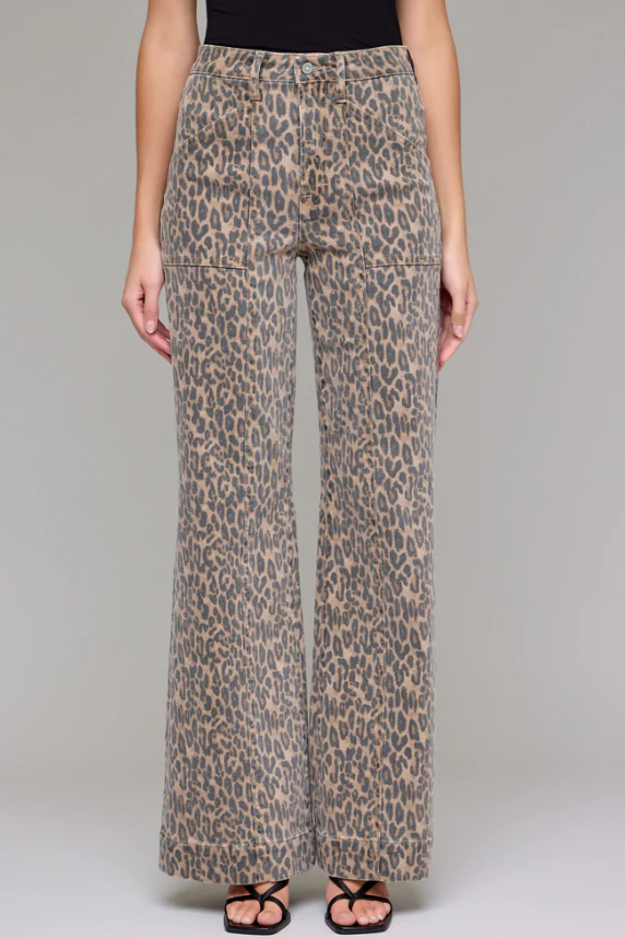 Happi Comfort Flare Cheetah Jeans