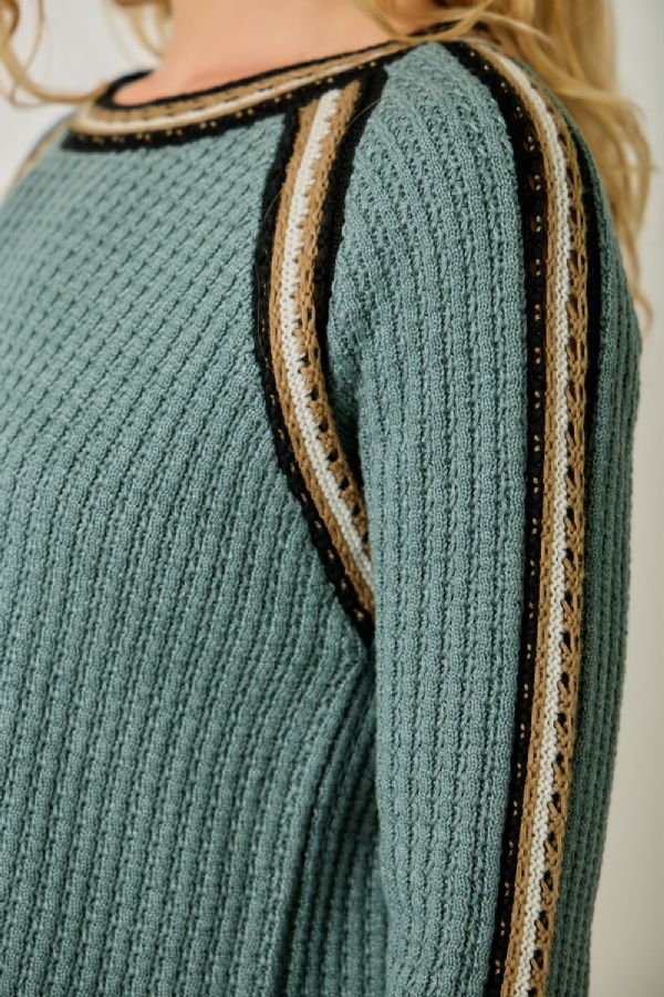 Trim Detail Raglan Sweater Top